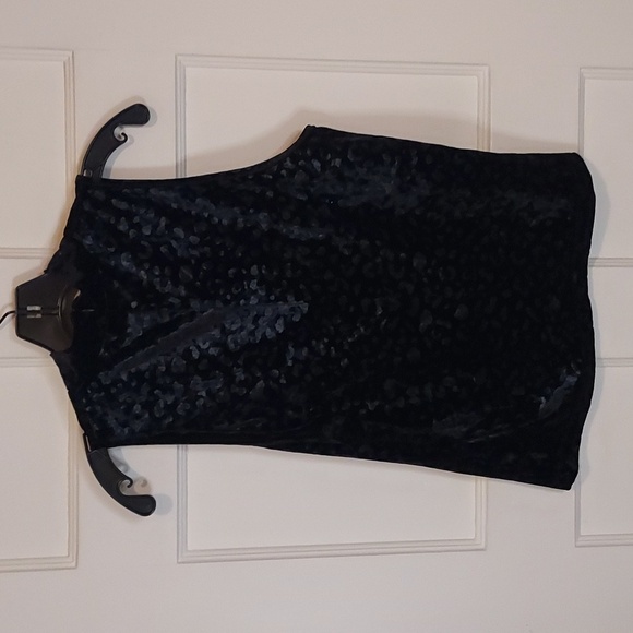 525 America Mock Neck Velvet Top - Picture 10 of 13